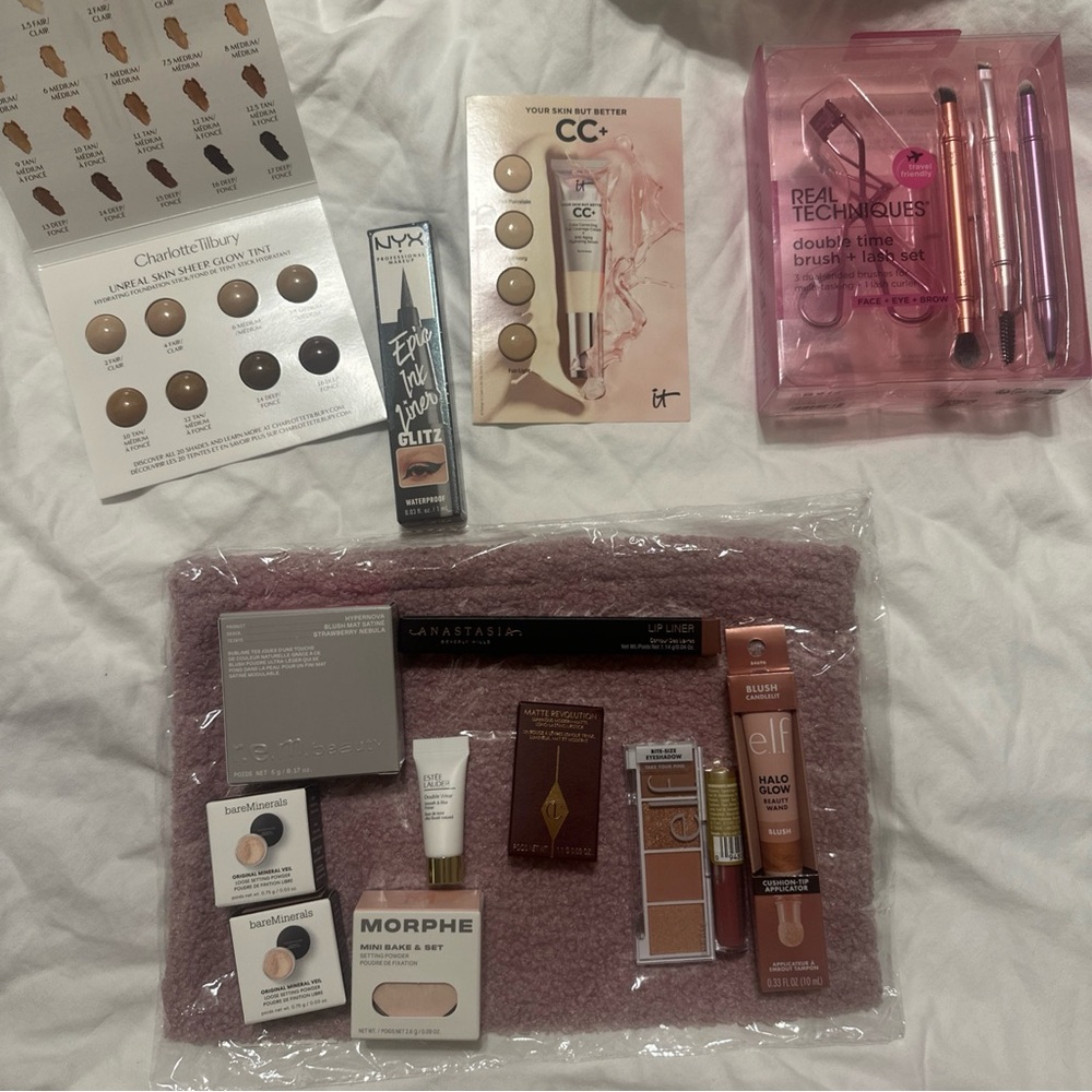 Makeup Bundle with Cosmetic Bag - NEW, UNUSED AND SEALED PRODUCTS